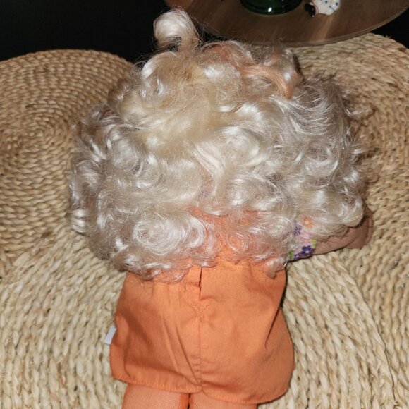 Cabbage Patch Kids Magic Glow Surprise Blonde Curly Hair Doll with Orange Outfit - Picture 6 of 9